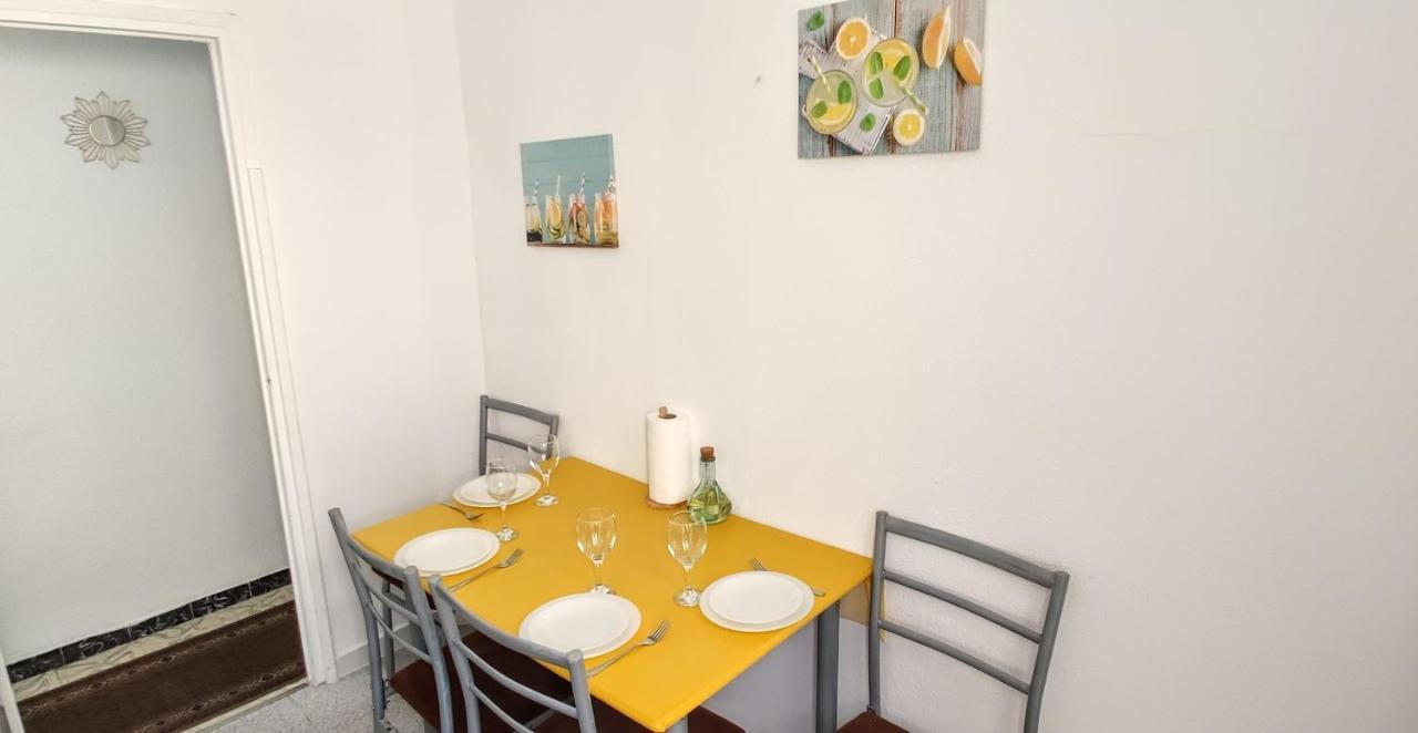 Sunny Apartment Near The Beach Санта Пола Екстериор снимка